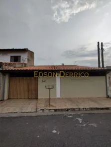 Casa com 3 Quartos à venda, 64m² no Conjunto Habitacional Terra dos Ipês I (Sul), Pindamonhangaba