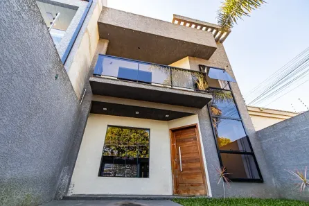 Sobrado com 3 Quartos à venda, 95m² no Pinheirinho, Curitiba