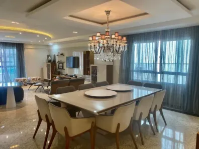 Casa com 5 Quartos para alugar, 262m² no Embaré, Santos