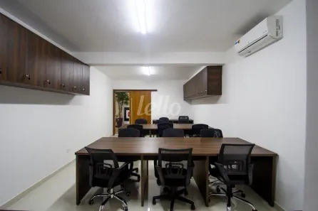 Sala Comercial para alugar, 30m² no Jardim das Acácias, São Paulo