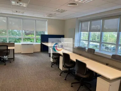 Sala Comercial para alugar, 136m² no Cidade Monções, São Paulo