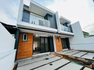Sobrado com 3 Quartos à venda, 108m² no Igara, Canoas