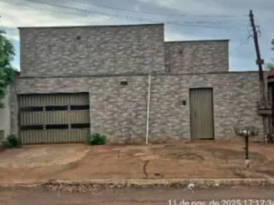 Casa com 4 Quartos à venda, 250m² no Vila Brasília, Iporá