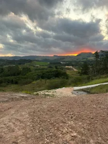 Lote/Terreno à venda, 1000m² no Rio Abaixo, Jacareí