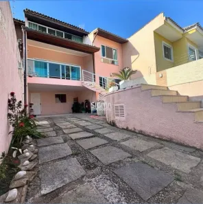 Casa com 5 Quartos à venda, 243m² no Mirante da Lagoa, Macaé