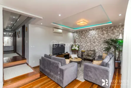 Casa com 3 Quartos à venda, 292m² no Cavalhada, Porto Alegre