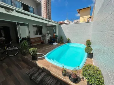 Sobrado com 3 Quartos à venda, 170m² no Fazendinha, Itajaí