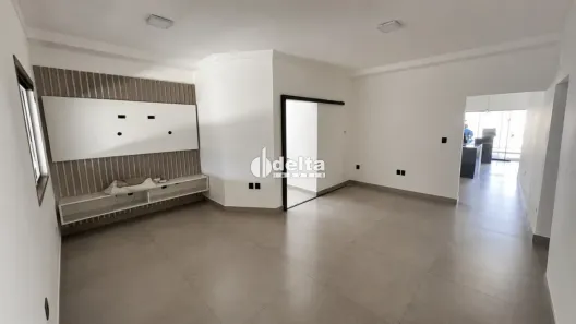 Casa com 3 Quartos à venda, 138m² no Jardim Europa, Uberlândia