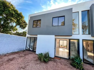 Sobrado com 2 Quartos à venda, 60m² no São Lucas, Viamão