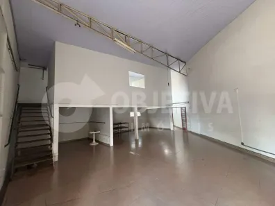 Galpão/Depósito/Armazém para alugar, 150m² no Tubalina, Uberlândia