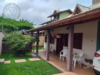 Casa com 4 Quartos à venda, 230m² no Rio Tavares, Florianópolis