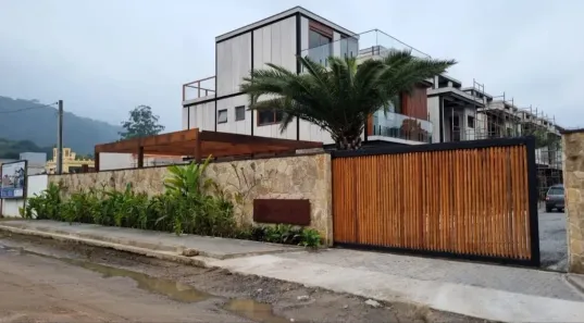 Sobrado com 4 Quartos à venda, 161m² no Maresias, São Sebastião
