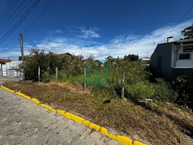 Lote/Terreno à venda, 266m² no Zimbros, Bombinhas