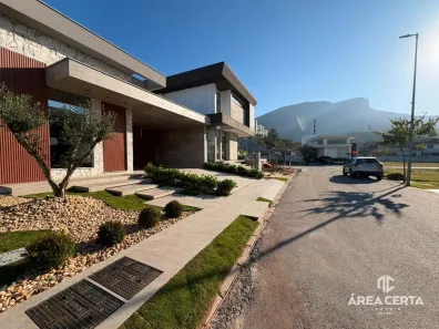 Casa de Condomínio com 3 Quartos à venda, 178m² no Pedra Branca, Palhoça