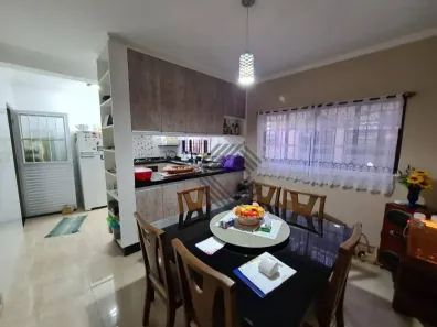 Sobrado com 3 Quartos à venda, 210m² no Jardim Maria Antônia Prado, Sorocaba