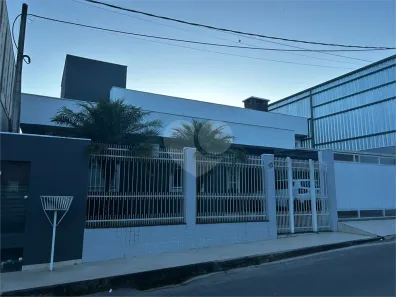 Casa com 3 Quartos à venda, 175m² no Roma, Volta Redonda