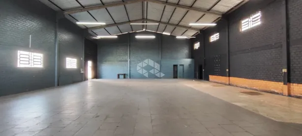 Galpão/Depósito/Armazém à venda, 375m² no São José, Farroupilha