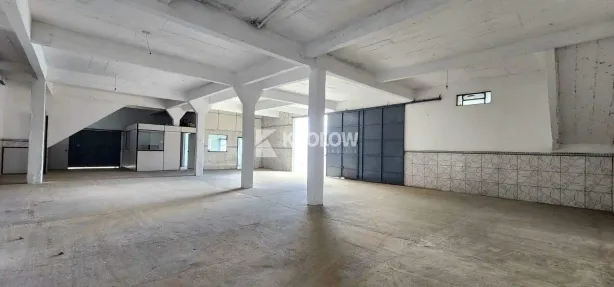 com 4 Quartos para venda ou aluguel, 500m² no Três Vendas, Pelotas