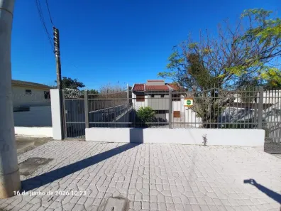 Casa com 3 Quartos para venda ou aluguel, 180m² no Noal, Santa Maria