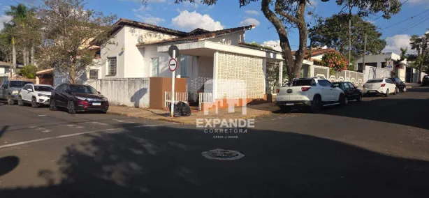 Casa com 2 Quartos à venda, 235m² no Centro, Botucatu