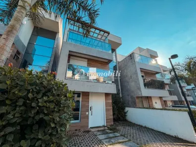 Casa de Condomínio com 3 Quartos à venda, 178m² no Granja Viana, Cotia