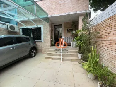 Sobrado com 4 Quartos à venda, 130m² no Gonzaga, Santos