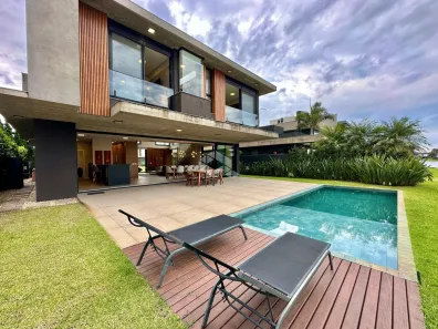 Casa de Condomínio com 5 Quartos à venda, 298m² no XANGRI-LÁ, Xangri-lá