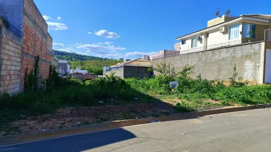 Lote/Terreno à venda, 320m² no Ibituruna, Montes Claros