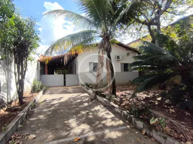 Casa com 3 Quartos à venda, 120m² no Jardim dos Turistas, Caldas Novas