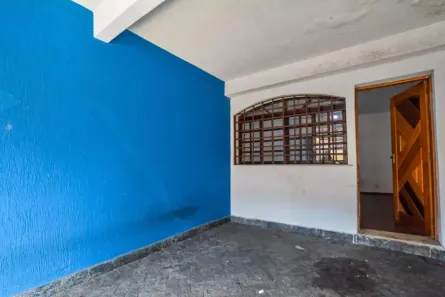 Sobrado com 4 Quartos à venda, 250m² no Vila Scarpelli, Santo André