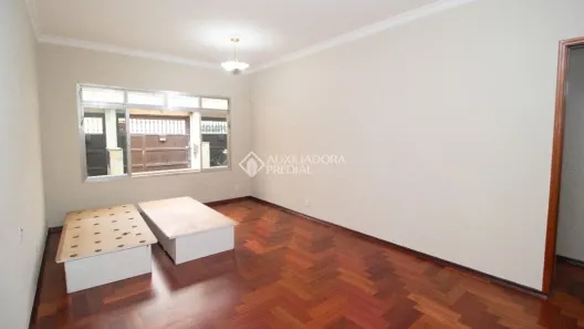 Casa com 3 Quartos para alugar, 180m² no Vila Floresta, Santo André