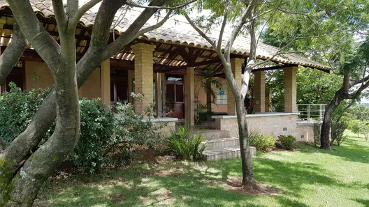 Fazenda/Sítio com 6 Quartos à venda, 750m² no , Alumínio