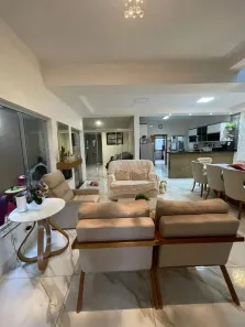 Casa com 4 Quartos à venda, 232m² no Santa Genoveva, Goiânia