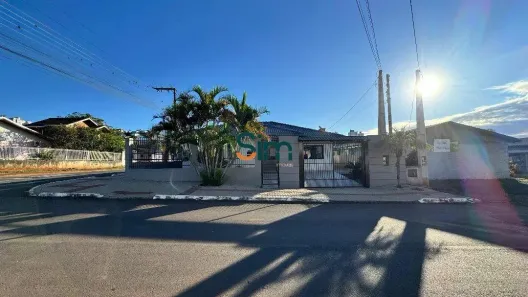 Casa com 3 Quartos para alugar, 186m² no Esplanada, Chapecó