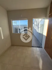 Sobrado com 2 Quartos para alugar, 73m² no Novo Mundo, Uberlândia