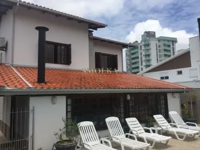 Casa com 4 Quartos à venda, 351m² no Itacorubi, Florianópolis