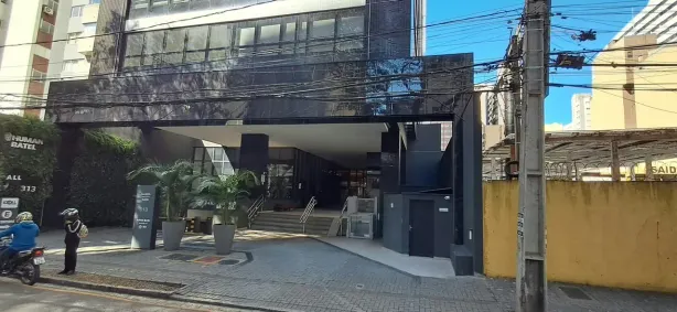Sala Comercial à venda, 38m² no Centro, Curitiba