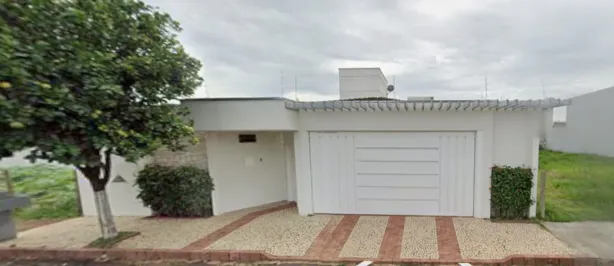 Casa com 3 Quartos à venda, 240m² no Jardim Karaíba, Uberlândia