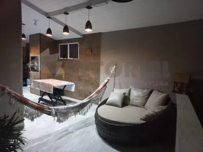 Casa com 3 Quartos à venda, 270m² no Benfica, Caraguatatuba