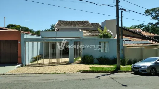 Sobrado com 3 Quartos à venda, 242m² no Bairro das Palmeiras, Campinas