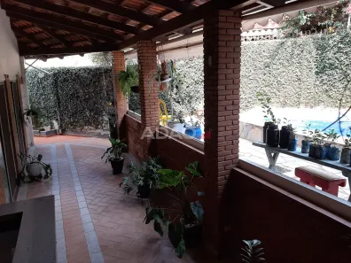 Casa com 3 Quartos à venda, 300m² no Setor Sul, Goiânia