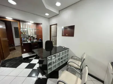 Casa com 4 Quartos à venda, 178m² no Centro, Pelotas