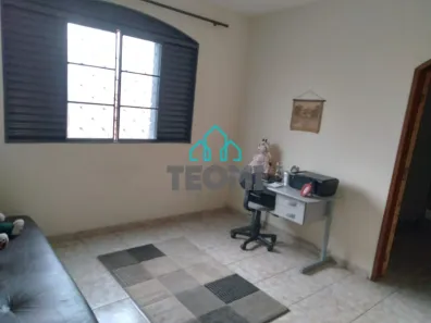 Casa com 4 Quartos à venda, 252m² no Vila Marly, Taubaté