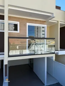 Sobrado com 3 Quartos à venda, 111m² no Itacolomi, Balneário Piçarras
