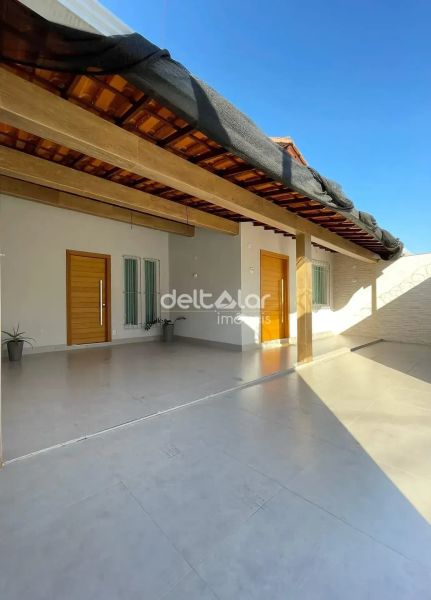 Casa em condomínio com 5 quartos — Santa Mônica, Belo Horizonte