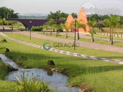 Lote/Terreno à venda, 1373m² no Condomínio Espelho D'água, São José dos Campos
