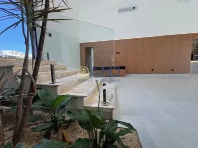 Casa com 4 Quartos à venda, 330m² no Parque Cidade, Goiânia