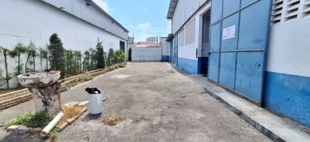 Galpão/Depósito/Armazém para alugar, 1200m² no Jardim das Oliveiras, Fortaleza