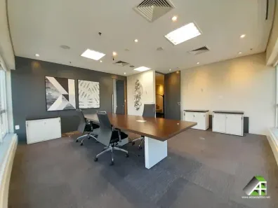 Sala Comercial com 11 Quartos para alugar, 387m² no Cidade Monções, São Paulo