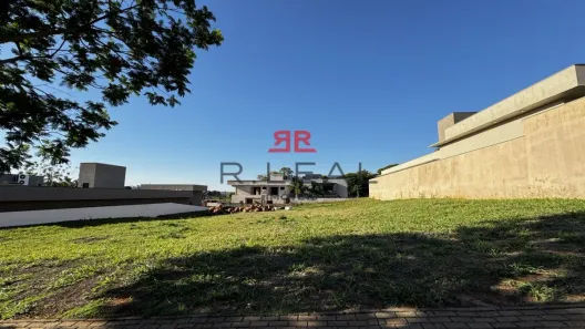 Lote/Terreno à venda, 790m² no Jardim Shangri-Lá, Bauru